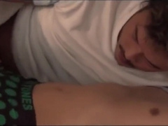 Gay Japan vietsub dua ban ve nh&agrave_ chich.