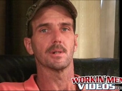 Amateur strips down and masturbates before releasing a load