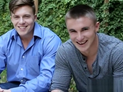 JAKE DAVIS FUCKS HIS STRAIGHT CUSTOMER CONAN MCGUIRE