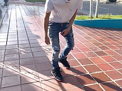 Colombia 8 - Part Two - Calvin Junior