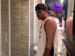 My Ex and My Friend Take a Bath Together