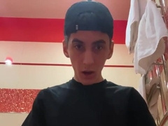 UBER-SEXY NUBILE DUDE FAP OFF