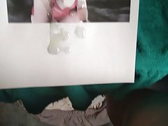 Cumtribute to Ellen