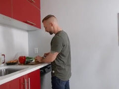 /storage/5d54-22fd/pictures/men 720p.mp4