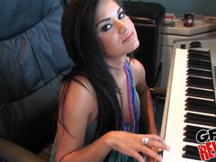 Большие сиськи, Брюнетки, Соски, Юбки, Стринги