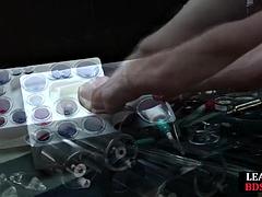 Sadomasochismus, Fesselspiele, Dildo, Erotisch, Fetisch, Fingern, Würgen, Spielzeuge