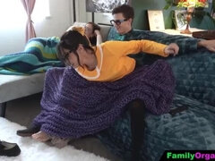 Spermaladung, Tochter, Hundestellung, Brille, Natürlichen titten, Stiefmutter, Jungendliche (18+), Unter dem rock