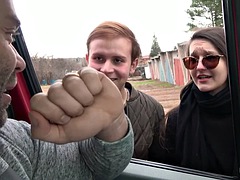 Grote lul, Pijpbeurt, Auto, Oudere vrouw, Fetisj, Hardcore, Masturbatie, Rijden