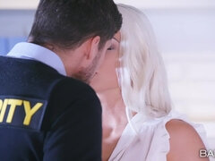 Grosse bite, Gros seins, Blonde, Tchèque, Gorge profonde, Nue  à poil, Chatte, Tatouage