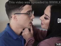 Gros cul, Bisexuelle, En levrette, Hard, Fille latino, Mère que j'aimerais baiser, Espagnole, Tabou