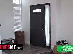 Grosser schwanz, Blondine, Spermaladung, Kehlenfick, Hundestellung, Taboo, Jungendliche (18+), Titten