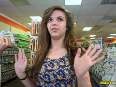 Grosser arsch, Blondine, Blasen, Aufs gesicht abspritzen, Latina, Geld, Piercing, Uniform