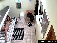 Amateur, Brunette brune, Tchèque, Hd, Public, Réalité, Rasée, Voyeur