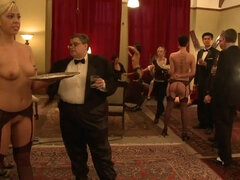 アナル, ブロンド, ボンデージ, 茶髪の, 女, レズビアン, 公共, 奴隷