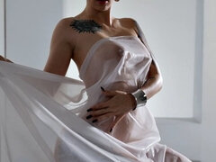 Bottes, Gants, Talons, Piercing, Pigtail, Softcore, Tatouage, Jouets