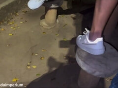 Enthousiasteling, Groep, Masturbatie, Buiten, Klein, Swinger, Tieten likken, Nat