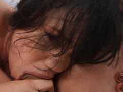 Morena, Corridas faciales, Hombre hombre mujer, Trio