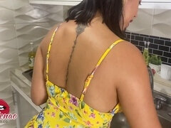 Enthousiasteling, Grote kont, Grote kietelaar, Bruinharig, Extreem, Huisgemaakt, Latijnse vrouw