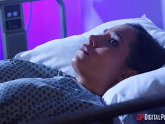 Ванна, Спальня, Большие сиськи, Брюнетки, На природе, Пирсинг, Киски, Сиськи