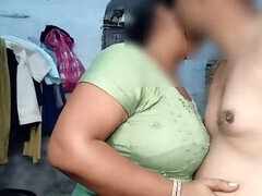 18 ans, Anal, Cul à la bouche, Tante, Belle grosse femme bgf, Éjaculer dans la bouche, Doigter, Indienne