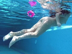 18 jahre, Frau, Fetisch, Pool, Öffentlich, Dusche, Badeanzug, Unter wasser