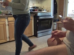 Застукали, Одетые девушки голые парни, Парочка, Семяизвержение, Ласковые ручки, Оргазм, Сюрприз, Турчанки