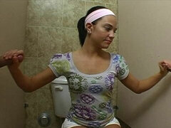 素人, デカチン, 茶髪の, 指いじり, のぞき穴, 手コキする, オナニー, ショートヘア