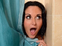 Bad, Grosser arsch, Grosser schwanz, Grosse titten, Blasen, Milf, Dusche, Tätowierung