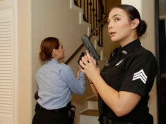 お尻, バック, 女 人男 人, 手コキする, ポリス, 赤毛, ティーン, 三人