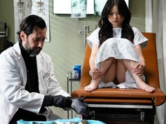 18 летние, Большая жопа, Большие сиськи, Лизание, Белье, Тощие, Стриптизерша, Молоденькие