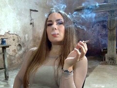 Voeten, Dominante vrouw, Meesteres, Nylonstof, Slaaf, Roken, Alleen, Trein