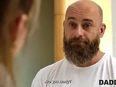 Bruinharig, Bedriegen, Daddy, Hd, Masseren, Tatoeage, Tiener, Tiner anaal