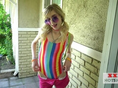 Schönheit, Blondine, Kehlenfick, Domination, Hd, Natürlich, Nippel, Titten