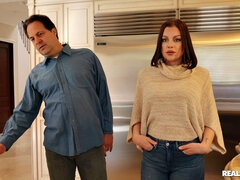 舐める尻, 浴室, ベッドルーム, イく瞬間, バック, 眼鏡, キッチン, なめる