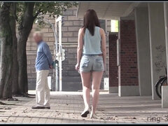 Sucer une bite, Brunette brune, Gorge profonde, Allemand, Hd, De plein air, Public, Chatte