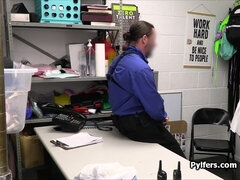 Thief steamy puts her legs up for officer