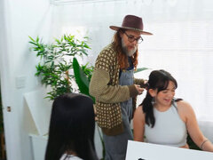 Gros seins, Sucer une bite