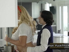 Enthousiasteling, Grote lul, Pijpbeurt, Sperma shot, Lul, Fetisj, Indisch, Interraciaal