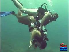 Nana, Gros seins, Branlette thaïlandaise, Hard, Public, Nénés, Sous marin