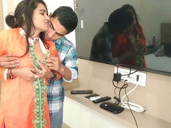 18 ans, Bisexuelle, Couple, Conversation vulgaire, Hard, Hd, Indienne, Rugueux