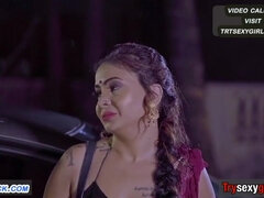 Alluring Indian cougar heartbreaker hot adult clip