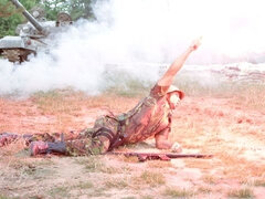 Armée, Cul, Noire, Sucer une bite, Brunette brune, En levrette, Branlette thaïlandaise, De plein air