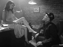 Domination, Pieds, Femme dominatrice, Fétiche, Humiliation, Chatte, Esclave, Fumer