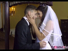 Grosse titten, Blasen, Braut, Hd, Milf, Sohn, Flotter dreier, Ehefrau