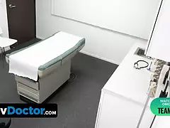 Pornstars and amateurs in raw sixtynining scenes