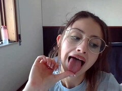 18 ans, Brunette brune, Lunettes, Solo, Espagnole, Adolescente, Nénés