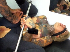 Grote mammen, Gebondenheid, Kleren uit, Gapende, Hardcore, Ruw, Strak, Nat