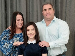 Gorda, Culo grande, Tetas grandes, Penetracion con dedos, Besar, Lesbiana, Lamidas, Estriptis