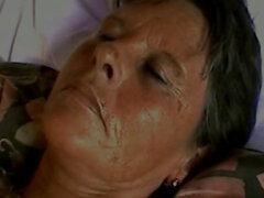 Sucer une bite, Tir de sperme, Européenne, Faciale, Hard, Masturbation, Mature, Rétro ancien