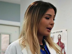 Verga grande, Oficina, Secretaria, Adolescente, Tetas, Uniforme, Bajo la falda